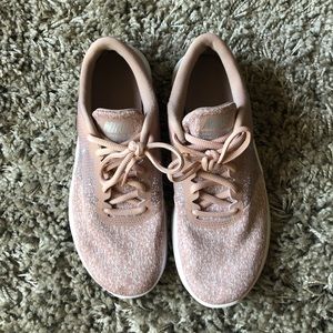 Nike Flex Contact Running Shoe